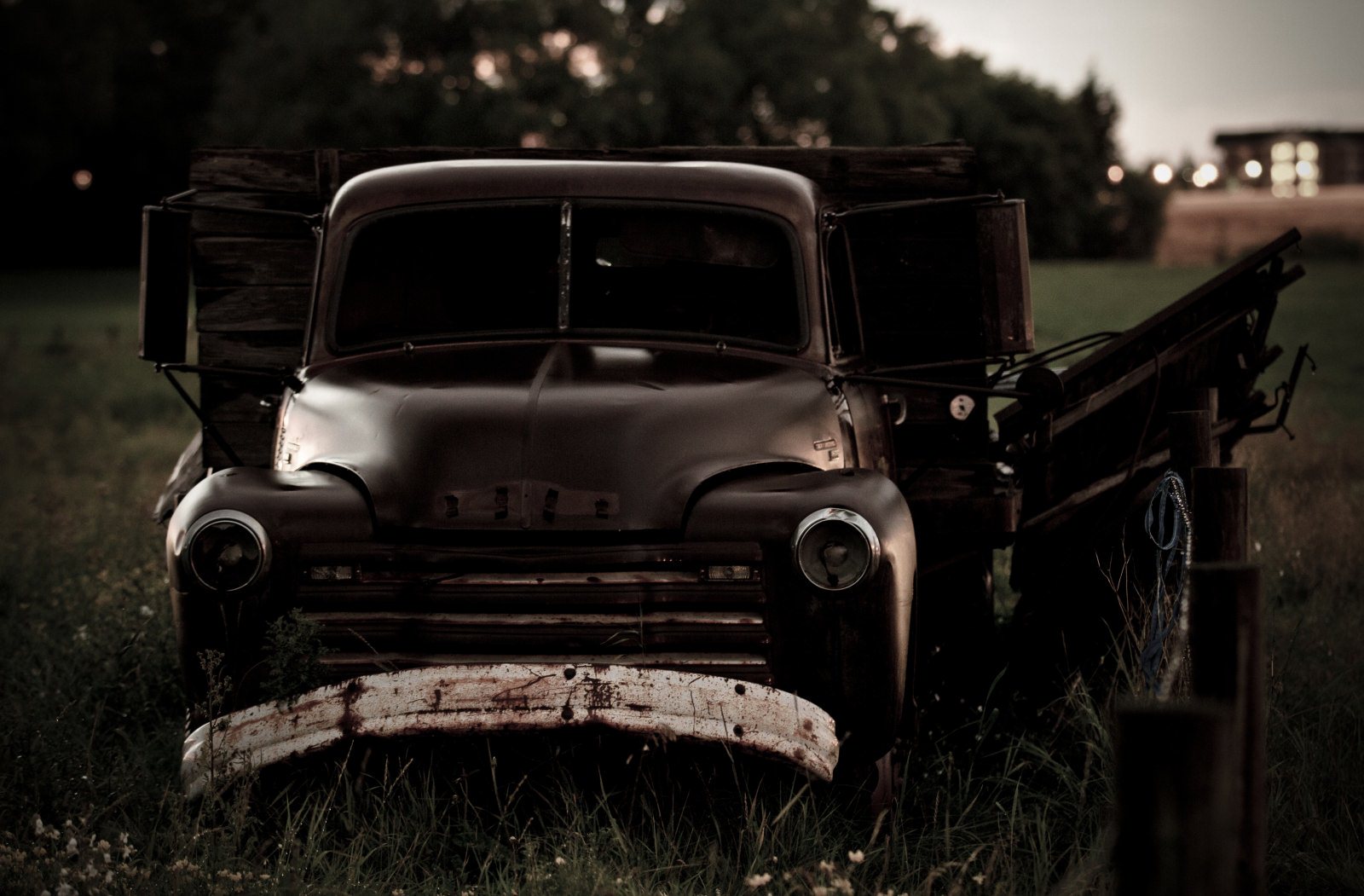 One Ton Truck - Edmonton, Alberta One Ton Truck - Edmonton, Alberta