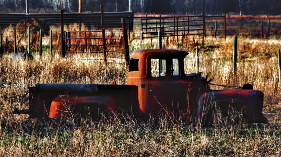 4 Former Ford - High Level, Alberta