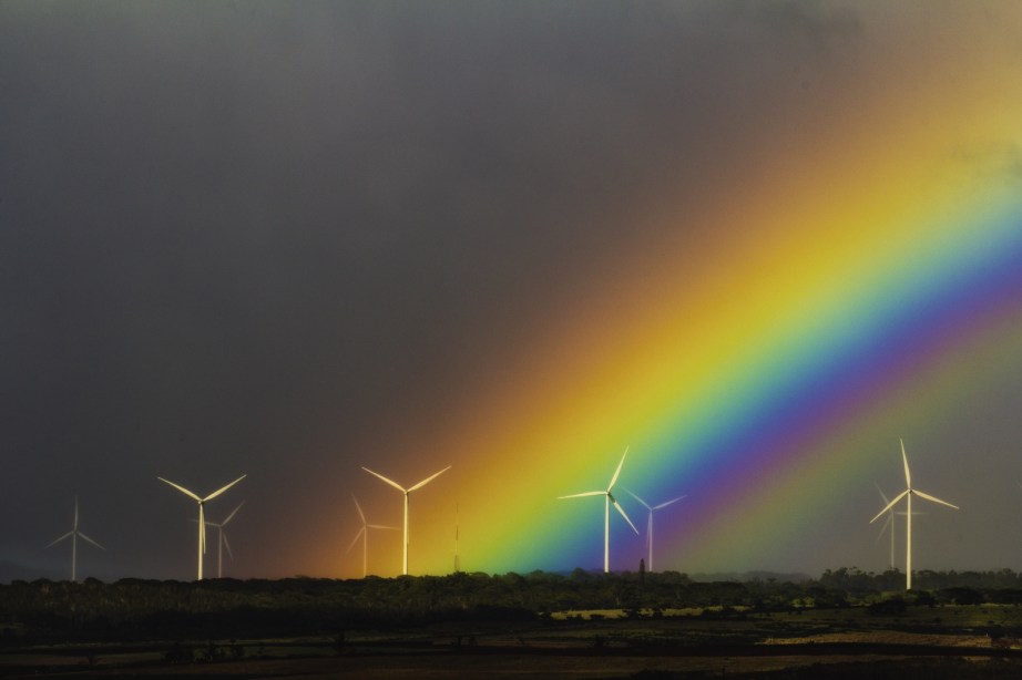 1 Wind Turbines - North Shore, Oahu 1