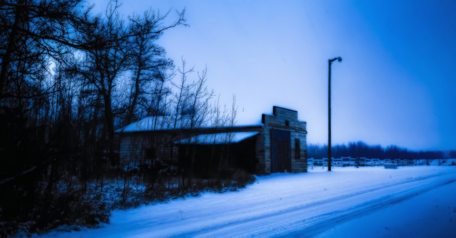 Farm Shop - Blumenort, Alberta