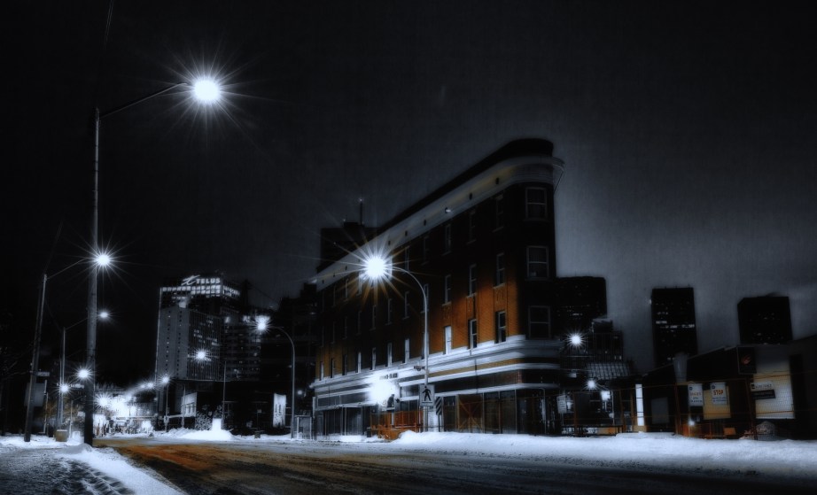 Jasper Avenue Apartment - Edmonton, Alberta 2