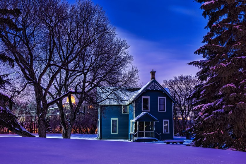 Walterdale House Green - Edmonton, Alberta - Canada