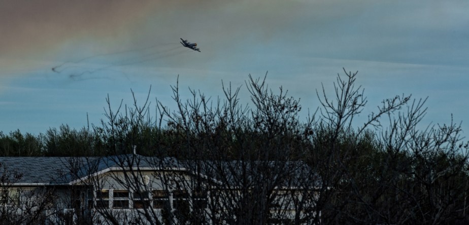 Wildfire - High Level, Ab - 4 May 2016 - 13