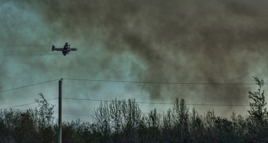 Wildfire - High Level, Ab - 4 May 2016 - 15