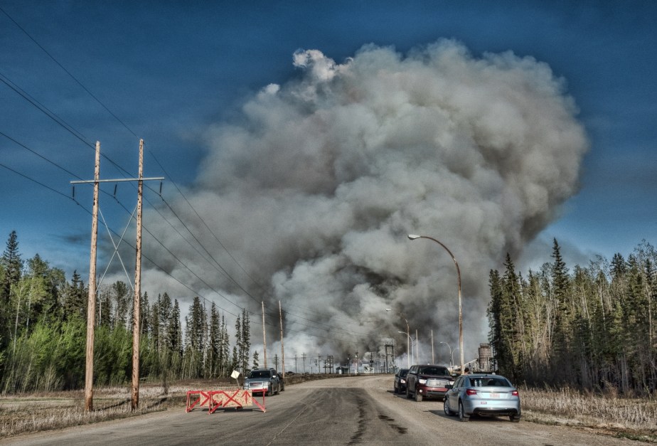 Wildfire - High Level, Ab - 4 May 2016 - 9