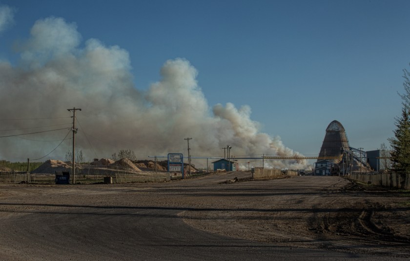 Wildfire - High Level, Ab - 4 May 2016 - 9c