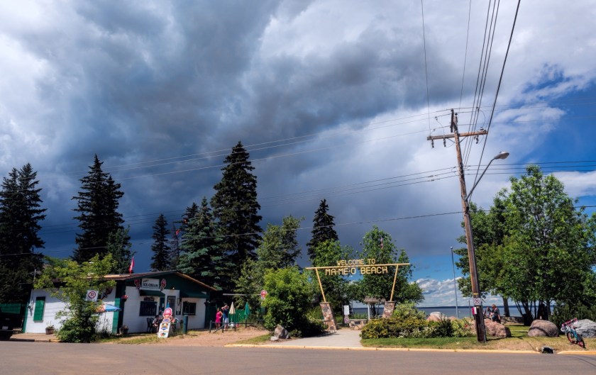ma-me-o-beach-pigeon-lake-alberta-1