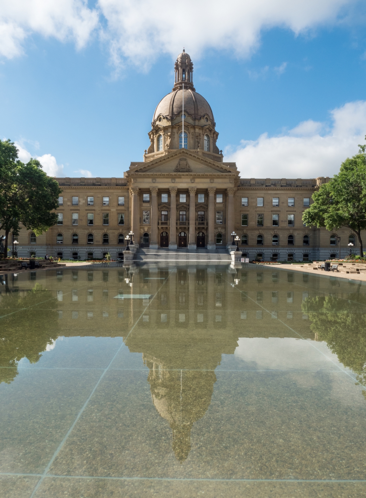 alberta-legislature-edmonton-alberta-3