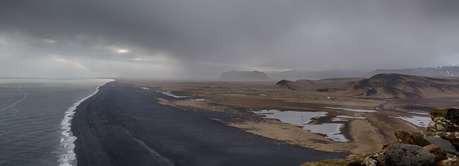 Lighthouse at Dyrhólaey Arch, Iceland 8