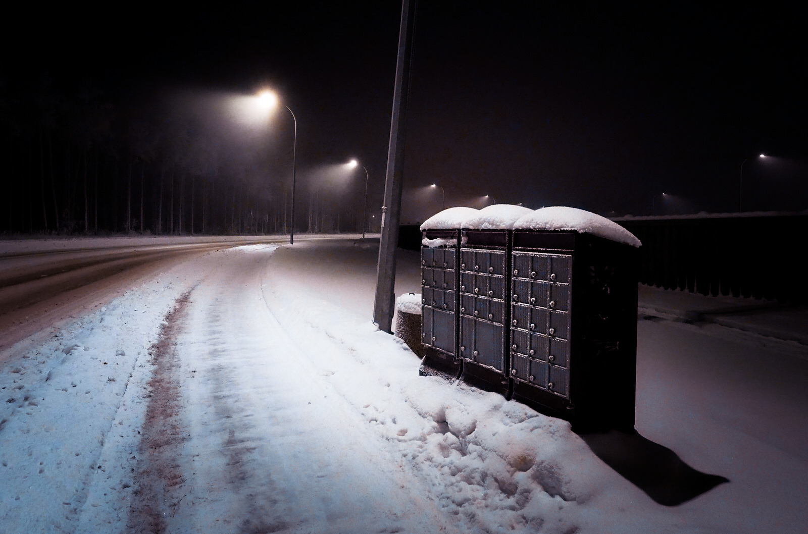 Glowing Lamp Post Light - High Level - 4