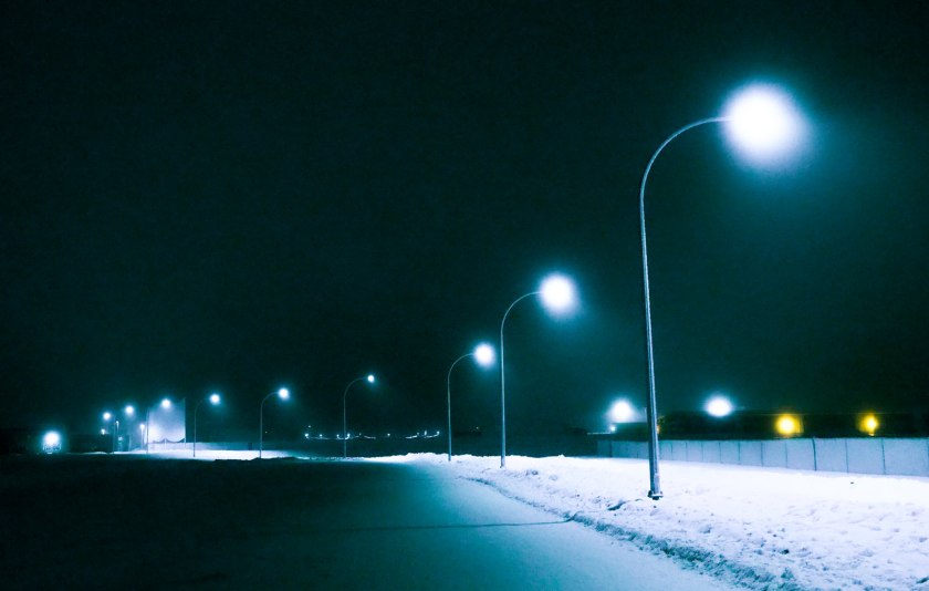 Glowing Lamp Post Light - High Level - 8