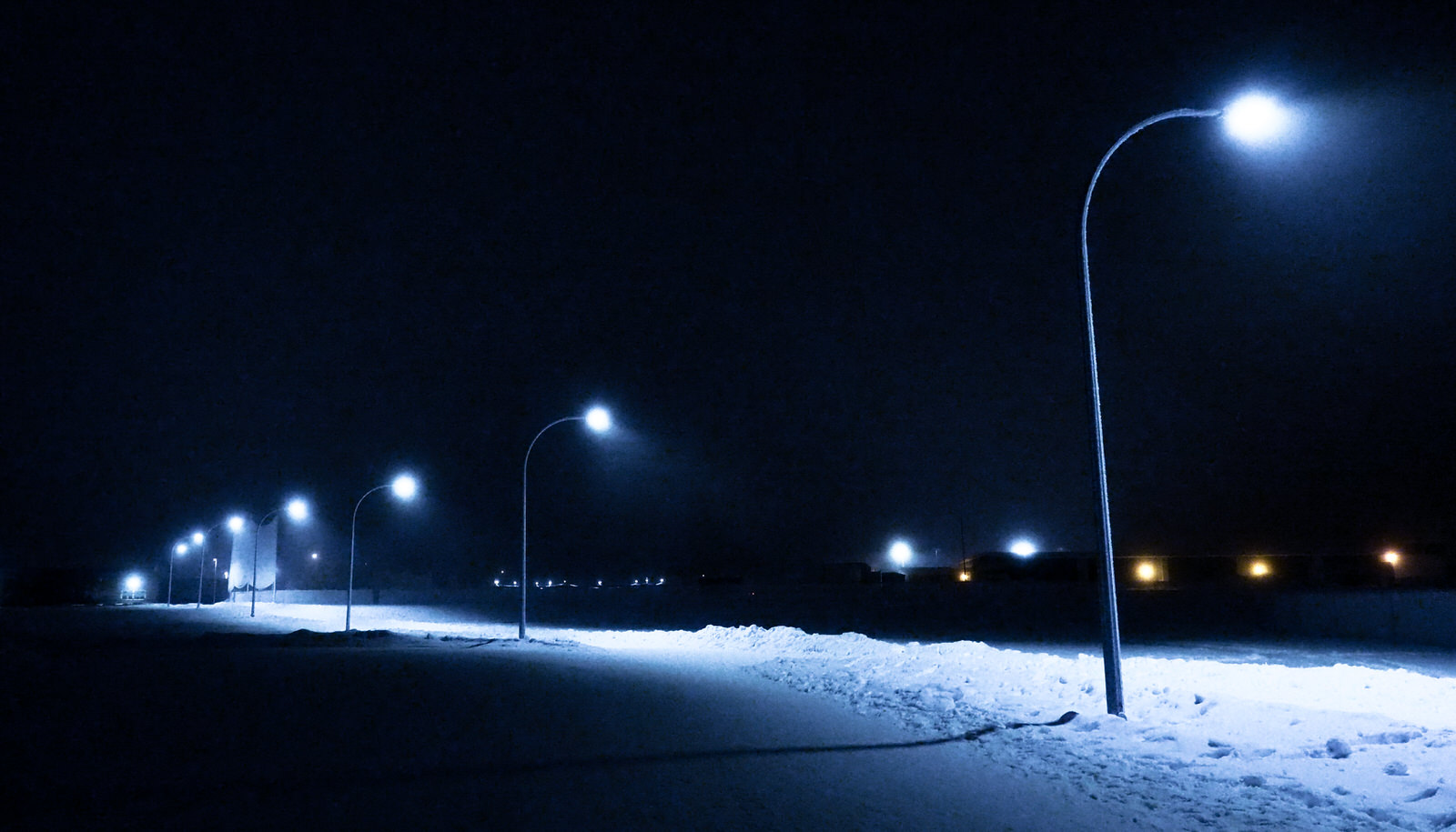 Glowing Lamp Post Light - High Level - 10